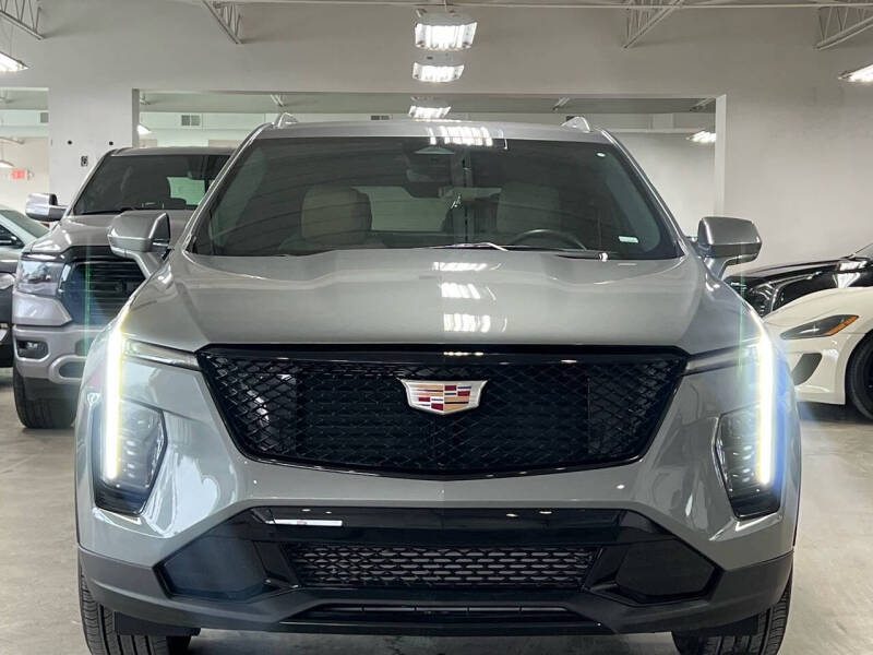 2024 Cadillac XT4 Premium Luxury photo 2