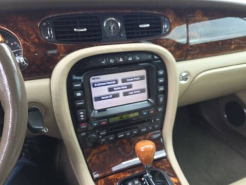 2007 Jaguar XJ-Series XJ8 L