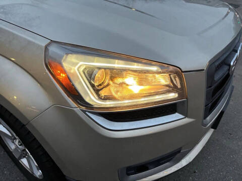 2013 GMC Acadia SLE-2