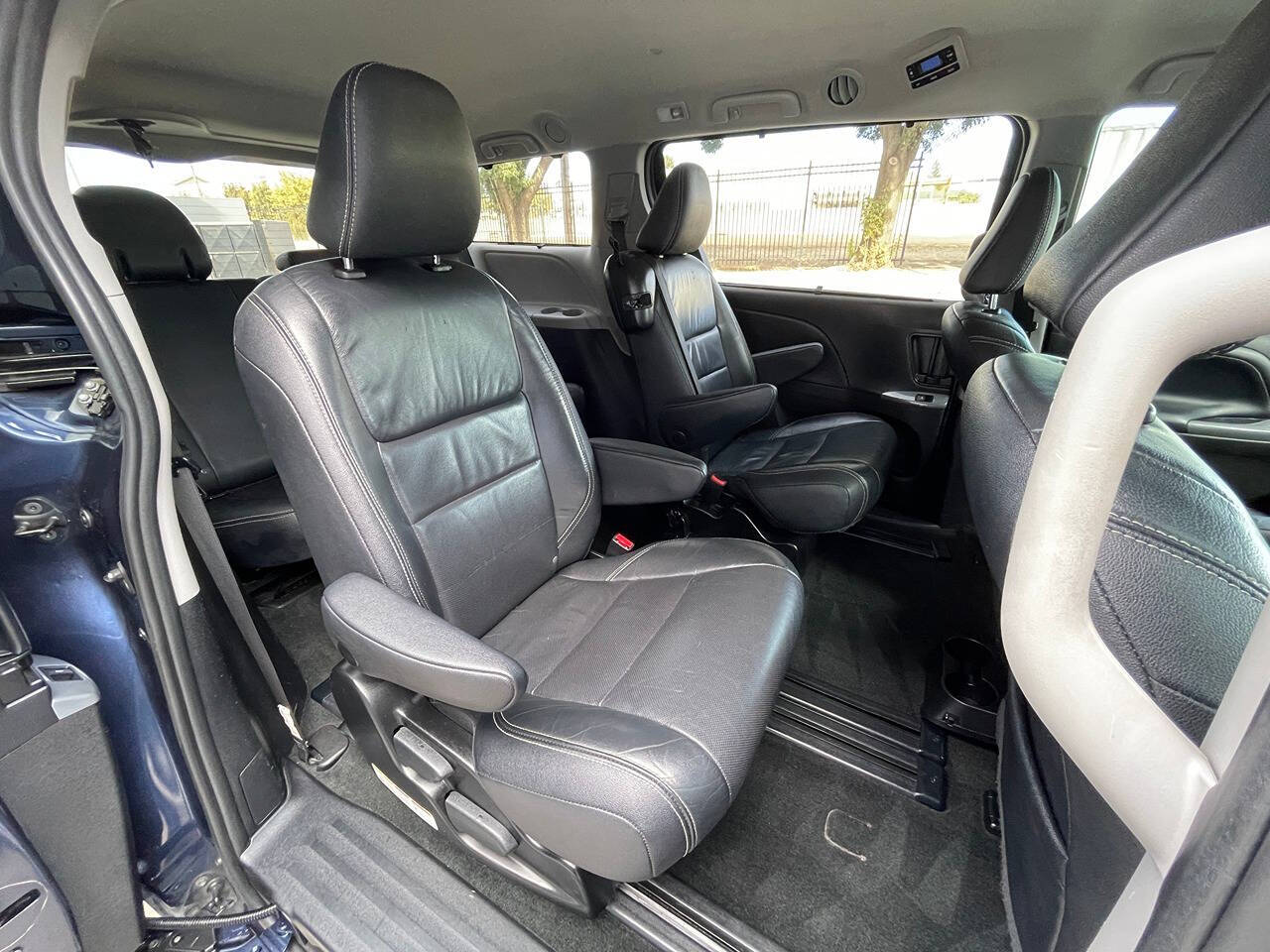 2018 Toyota Sienna for sale at Super Auto Sales Modesto in Modesto, CA