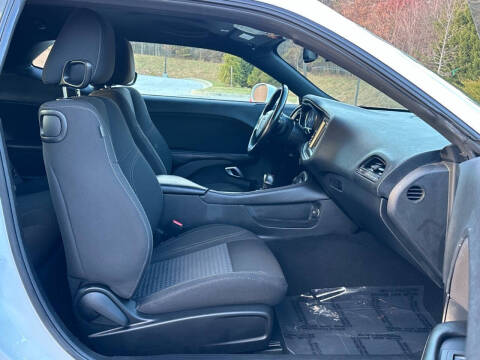 2020 Dodge Challenger SXT