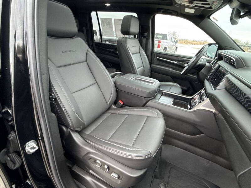 2023 GMC Yukon XL Denali