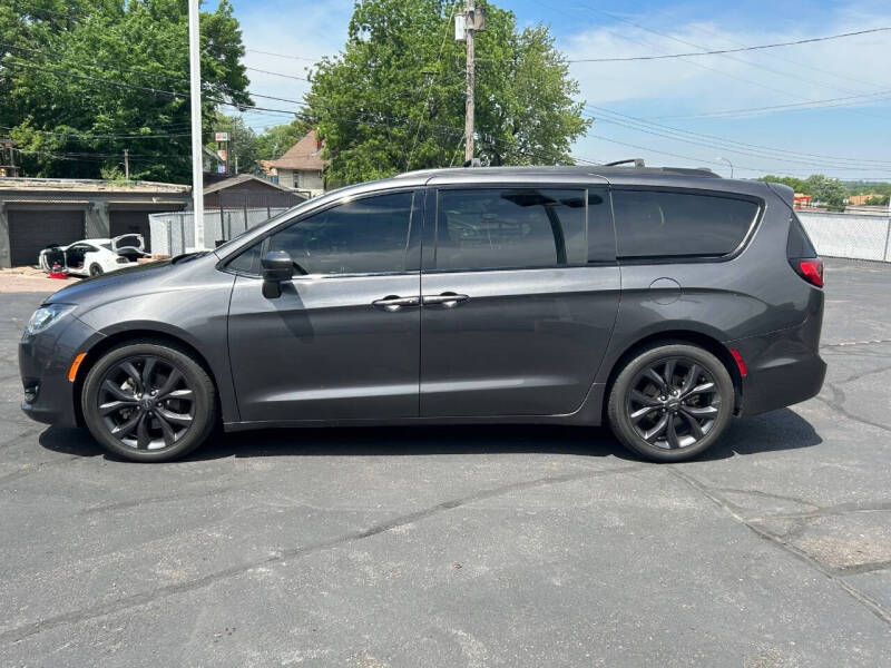 2019 Chrysler Pacifica Touring L Plus
