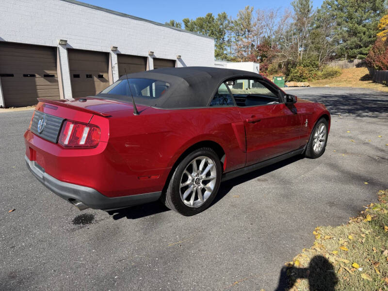 2011 Ford Mustang V6