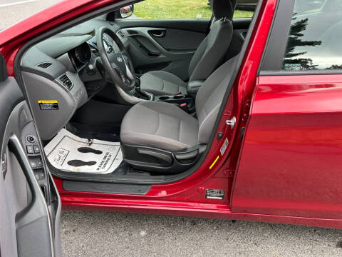 2015 Hyundai Elantra SE