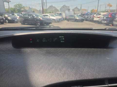 2012 Toyota Prius Two