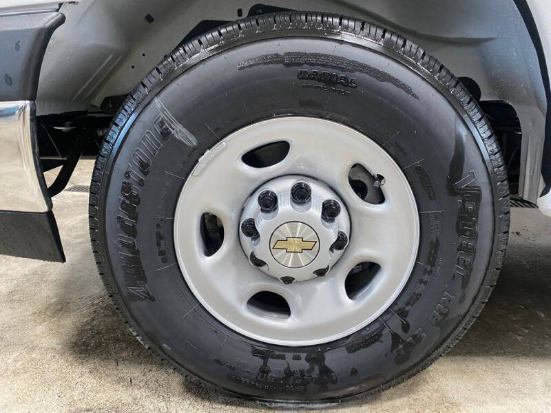 2025 Chevrolet Express 3500