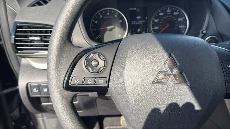 2026 Mitsubishi Eclipse Cross LE