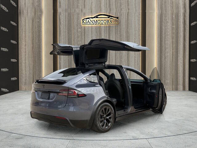 2023 Tesla Model X Standard Range
