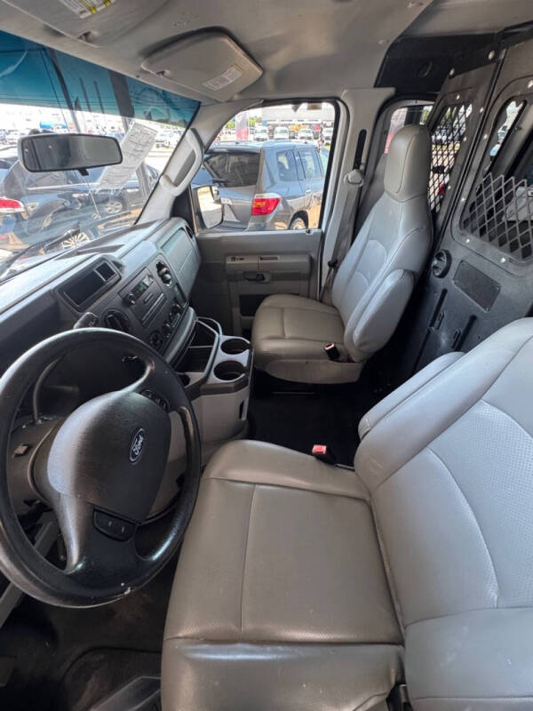 2013 Ford E-Series E-250