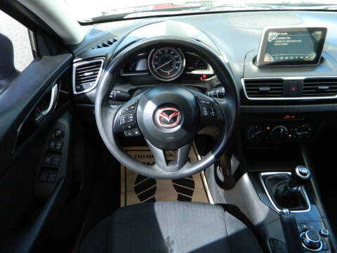 2015 Mazda MAZDA3 i Sport