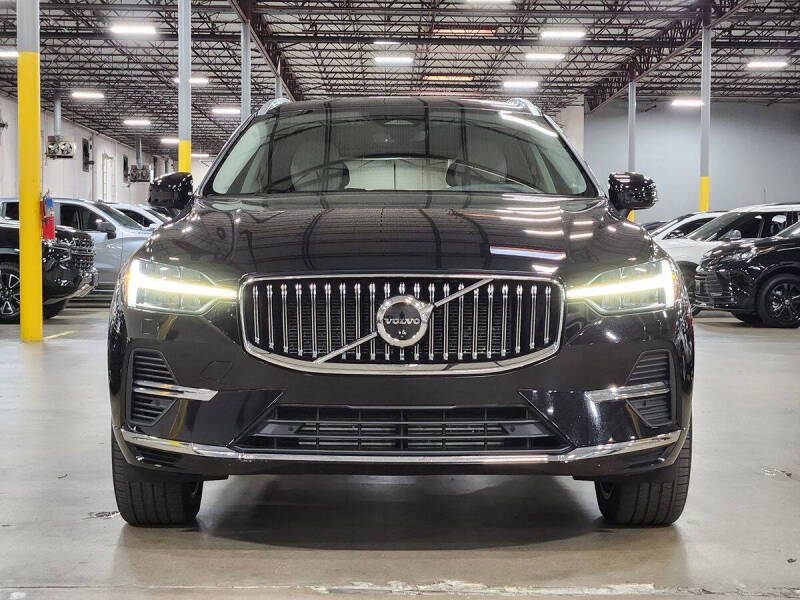 2023 Volvo XC60 Recharge T8 Plus Bright Theme