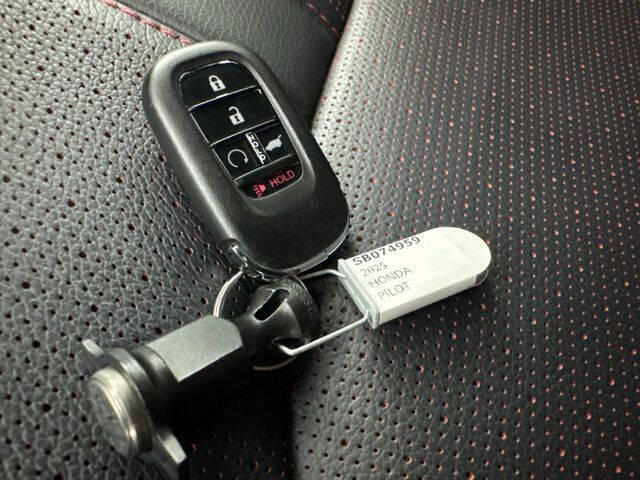 2025 Honda Pilot Black Edition
