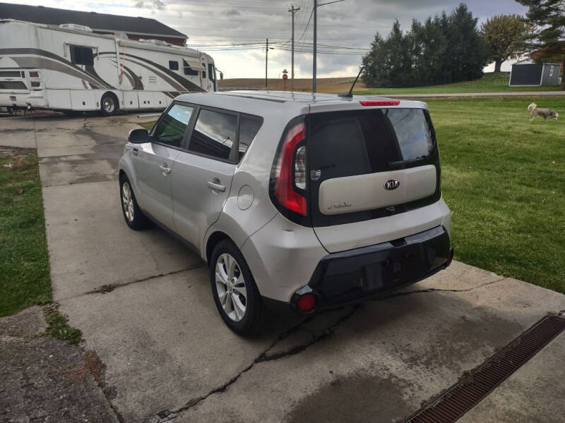 2016 Kia Soul +