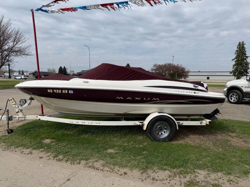 2001 Maxum 1900 SR2