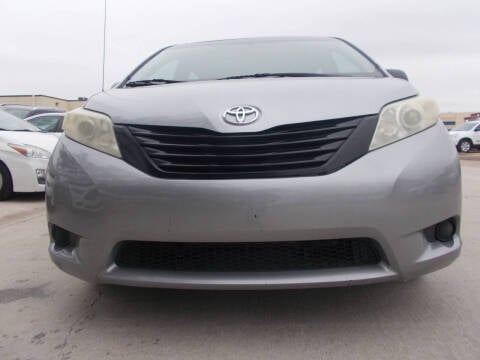 2012 Toyota Sienna for sale at ACH AutoHaus in Dallas TX