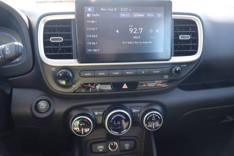 2024 Hyundai Venue SEL