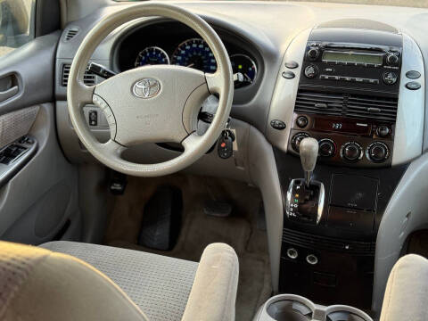 2006 Toyota Sienna CE 7 Passenger