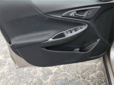 2025 Chevrolet Malibu LS