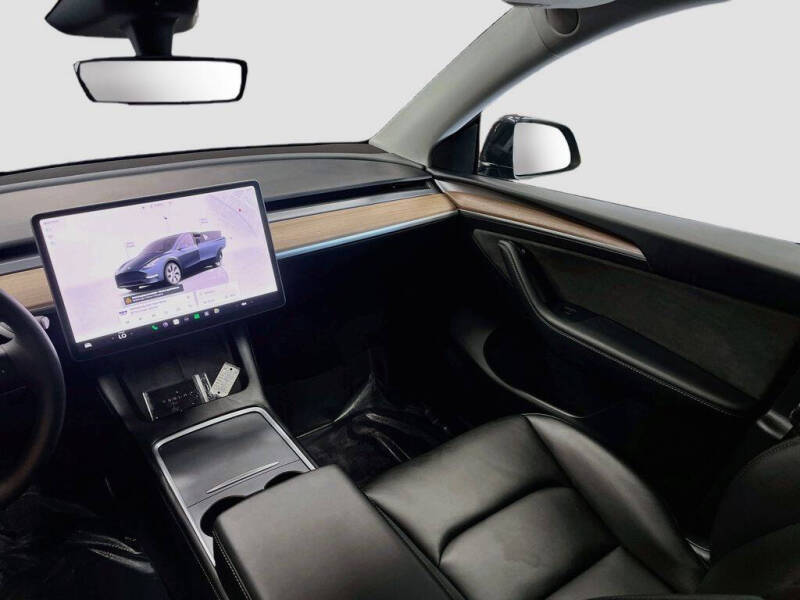 2024 Tesla Model Y Long Range