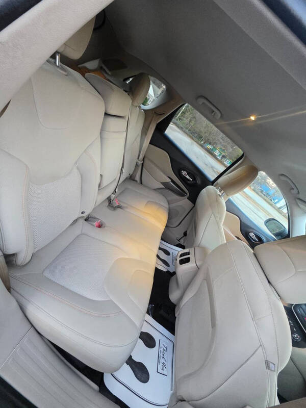 2019 Jeep Cherokee Latitude