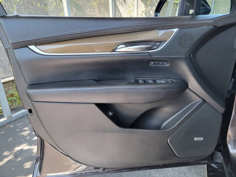 2017 Cadillac XT5 Platinum