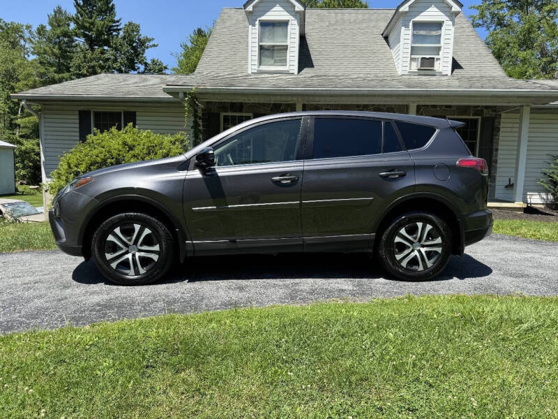 2018 Toyota RAV4 LE