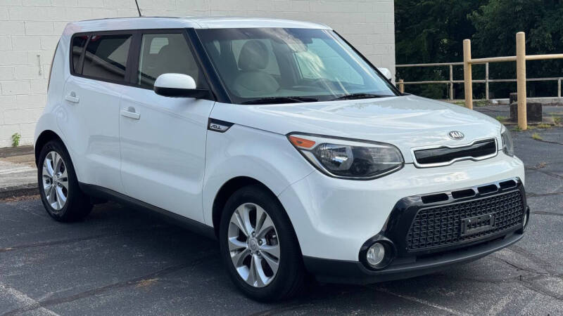 2016 Kia Soul +