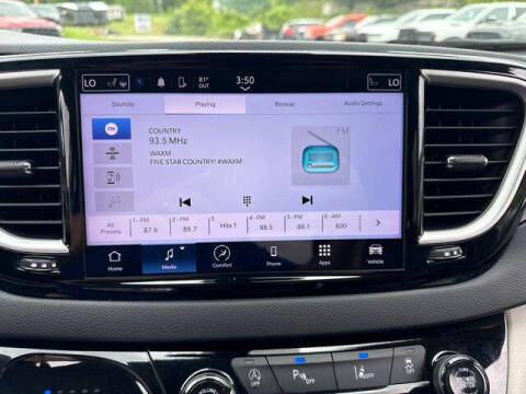 2024 Chrysler Pacifica Touring L