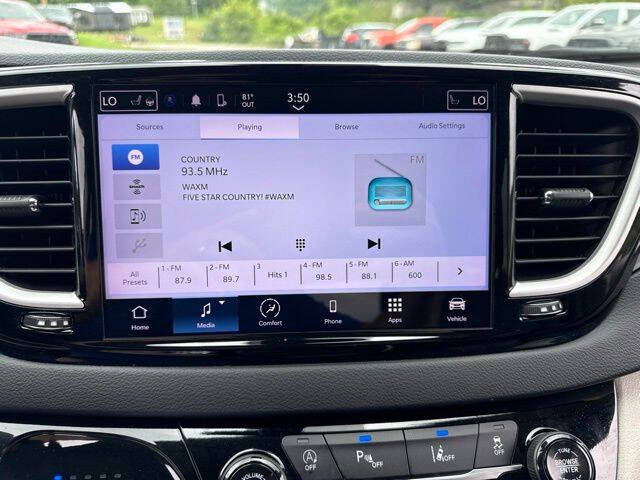 2024 Chrysler Pacifica Touring L
