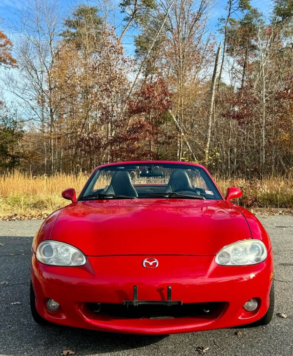 2003 Mazda MX-5 Miata for sale at ONE NATION AUTO SALE LLC in Fredericksburg VA