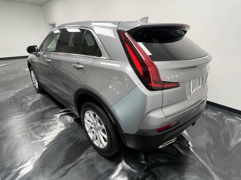 2023 Cadillac XT4 Luxury