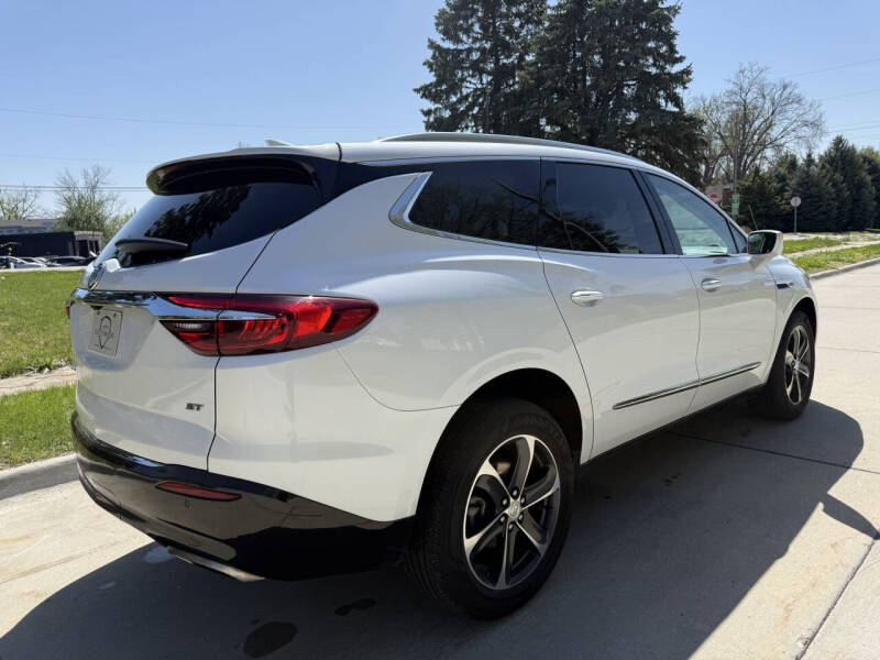 2020 Buick Enclave Essence