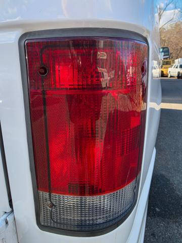 2005 Ford E-Series E-250