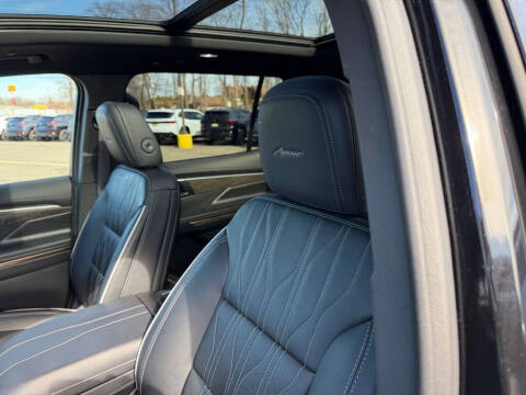 2025 Buick Enclave Avenir