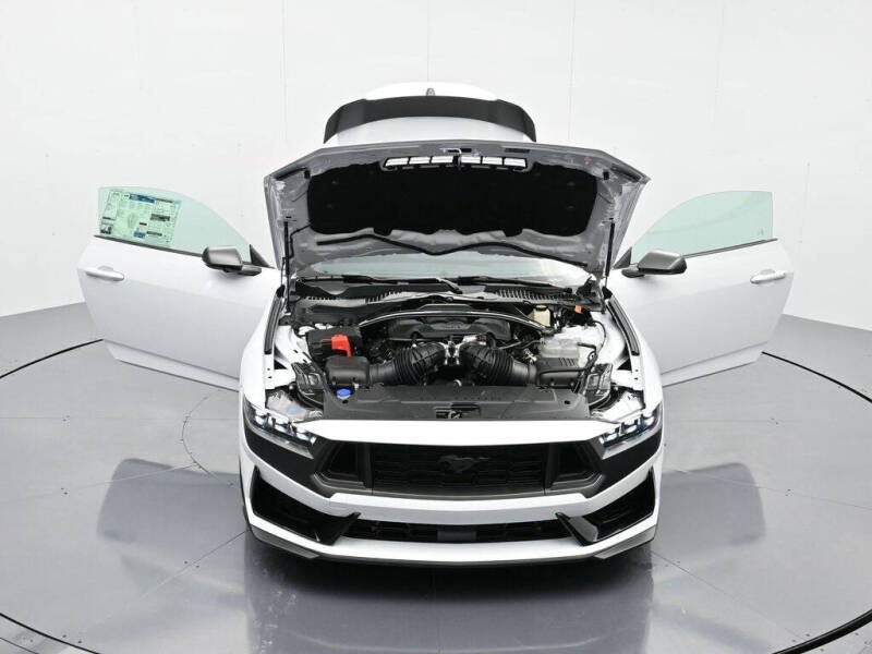 2025 Ford Mustang Dark Horse