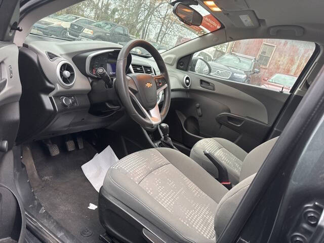 2018 Chevrolet Sonic LS Manual