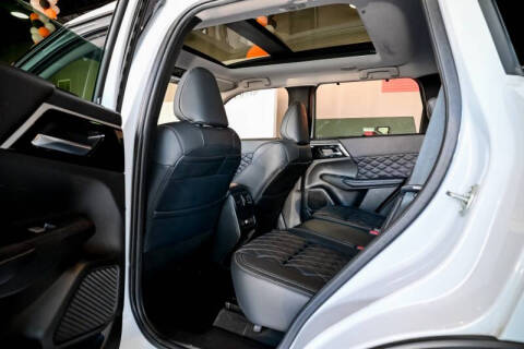 2023 Mitsubishi Outlander PHEV 40th Anniversary