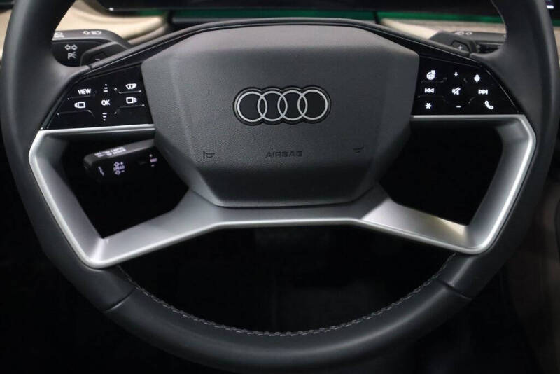 2025 Audi Q5 quattro Premium Plus TFSI