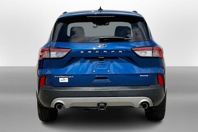 2022 Ford Escape Titanium