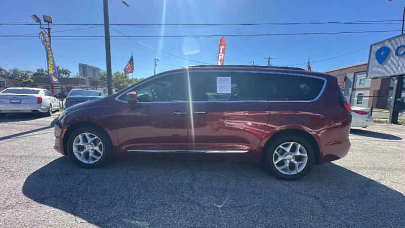 2018 Chrysler Pacifica Touring Plus