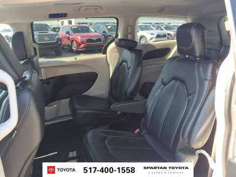 2023 Chrysler Pacifica Touring L