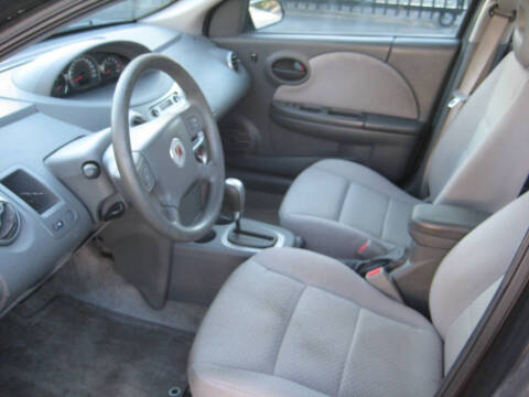 2005 Saturn Ion 2