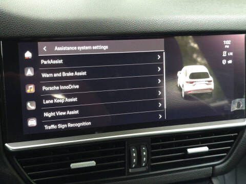 2023 Porsche Cayenne Platinum Edition