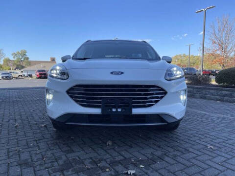 2021 Ford Escape Hybrid Titanium