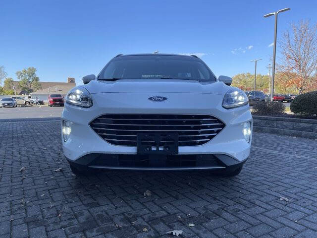 2021 Ford Escape Hybrid Titanium