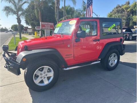 2013 Jeep Wrangler for sale at Dealers Choice Inc in Farmersville CA
