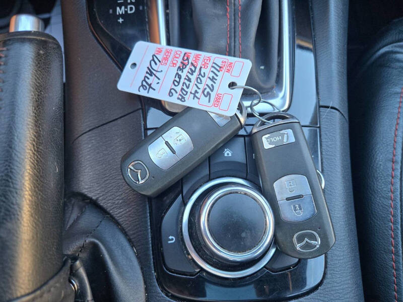 2014 Mazda MAZDA3 s Grand Touring