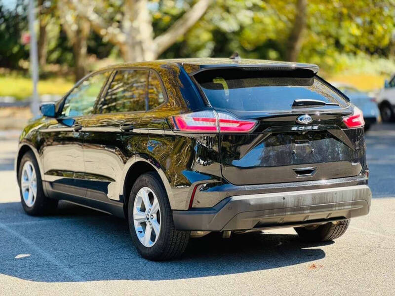 2021 Ford Edge SE