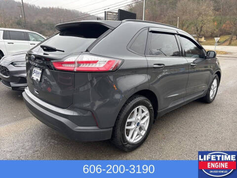 2021 Ford Edge SE